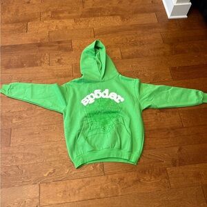 Green spider hoodie in great condition (worn 2x)